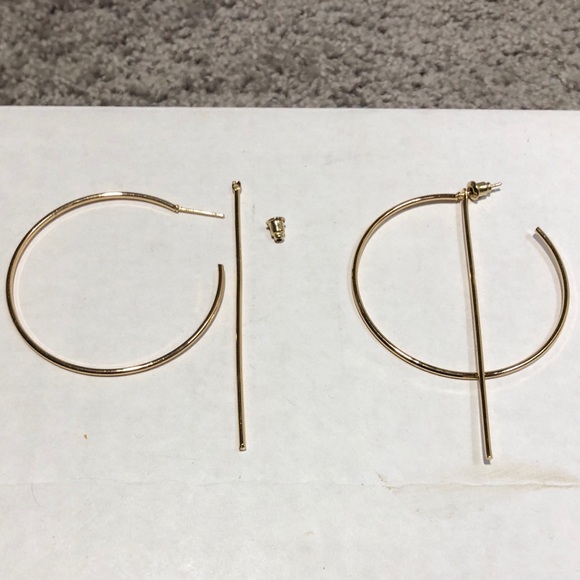 🆕 Hoop Statement Earrings - Picture 4 of 4